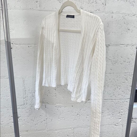 White Cable Knit Sweater - Brandy Melville - One Size - Like New - Open Top - Picture 1 of 5